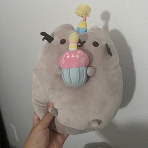 Birthday pusheen